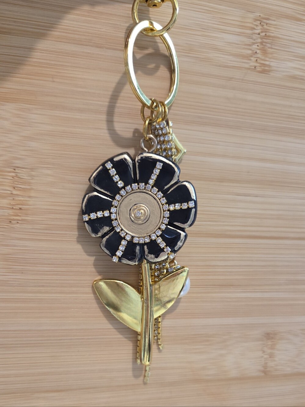 NWT Luxury Black Enamel Flower Bag Charm ✨ Crystal Rhinestone Fringe Keychain